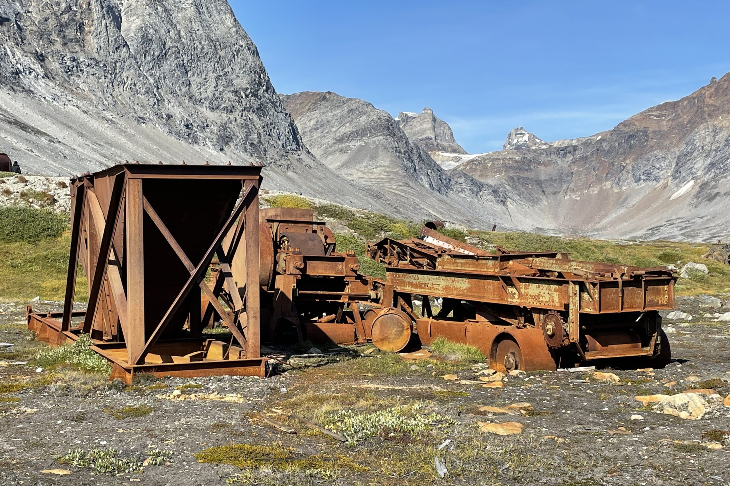 Housing and car remains at Ikateq basis. Photo by Natalia Andersen - Visit East Greenland